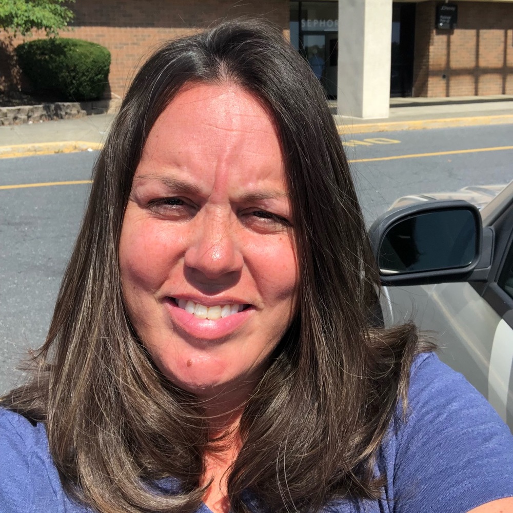 Meet your Posher, Nicole